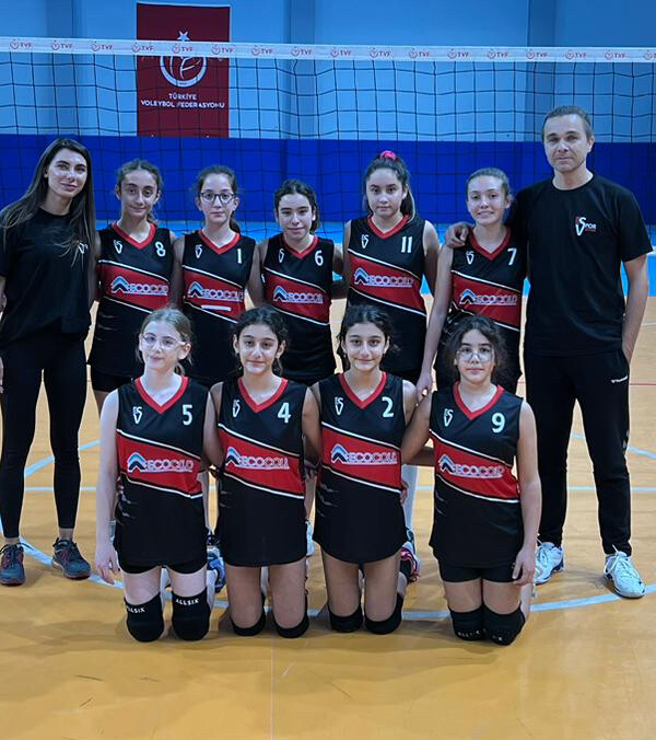 Voleybolda lige galibiyetle başladık